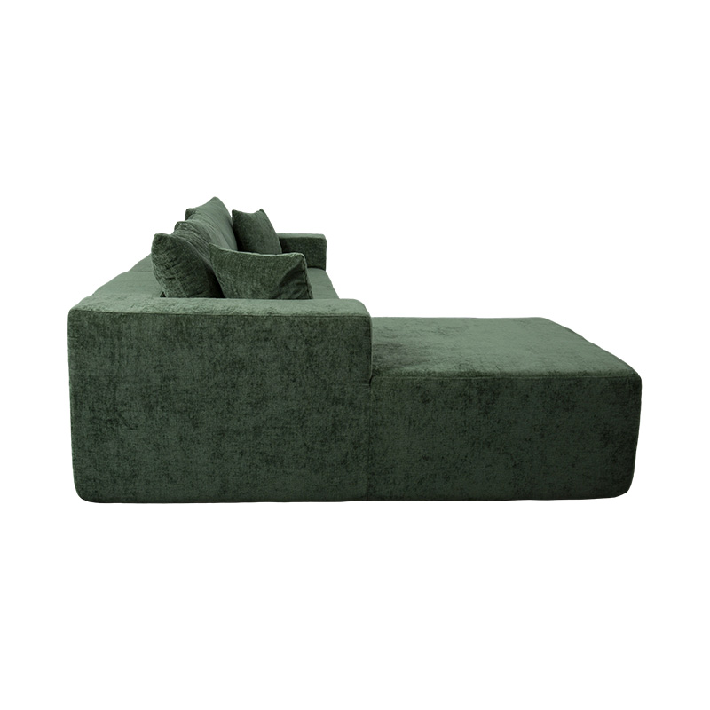 Modulares L-förmiges Ecksofa aus smaragdgrünem Samt mit mehreren Kissen